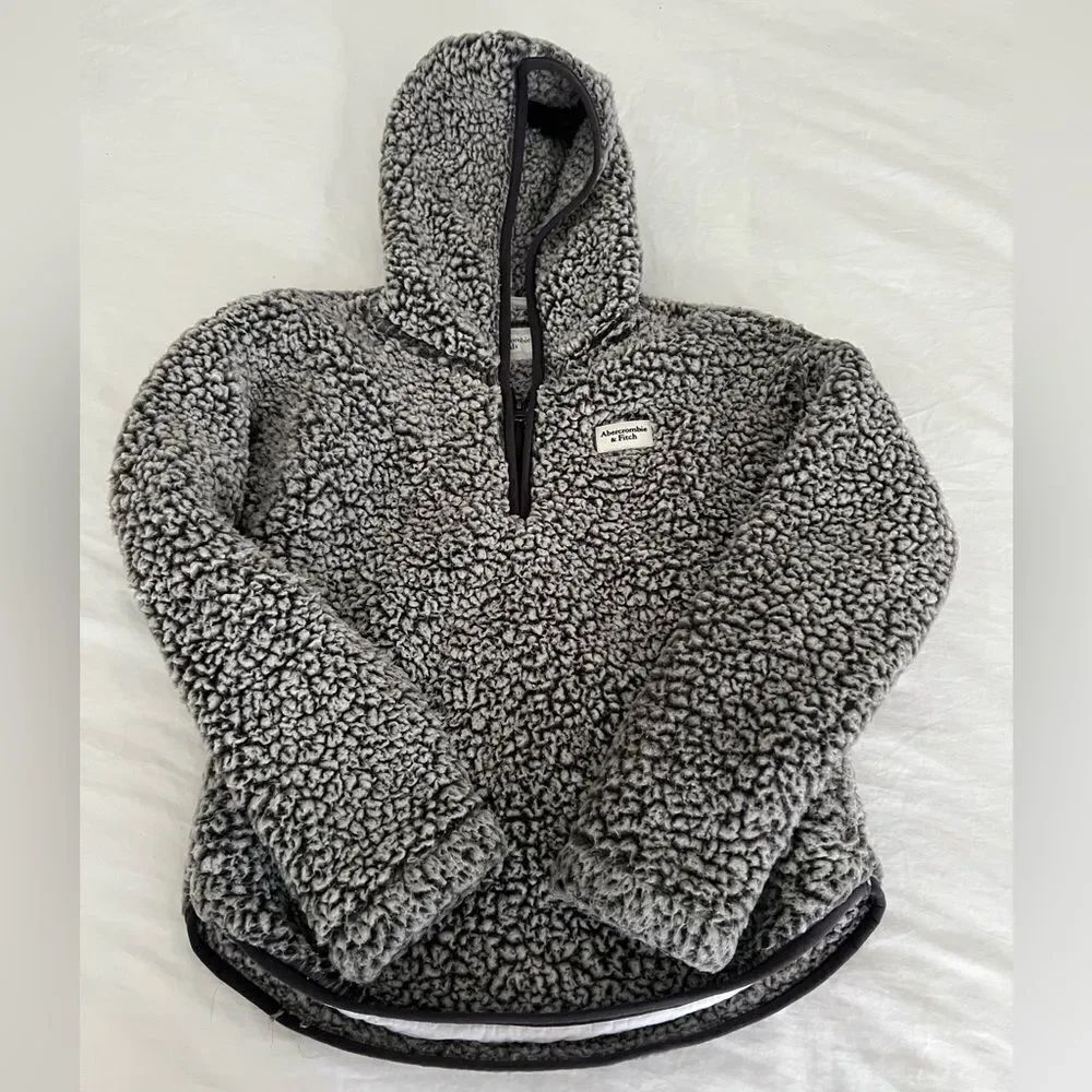 Abercrombie Kids Sherpa Pullover Hoodie gray size 11/12 kids